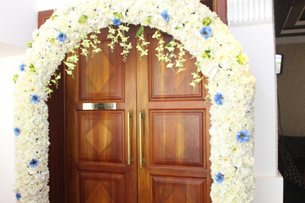 Navro Beach Resort Panadura Buitenkant foto