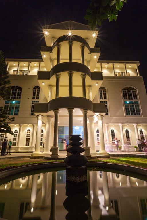 Navro Beach Resort Panadura Buitenkant foto